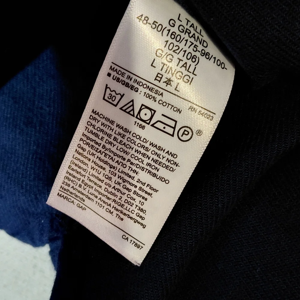 GAP Navy Button-Up Shirt - Picture 4 of 6